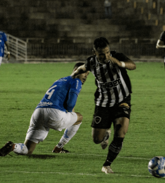 Em noite de duplo frango, Paysandu perde de virada para o Botafogo-PB