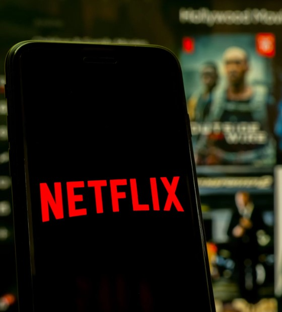 Netflix encerra plano básico, opção de assinatura sem anúncios