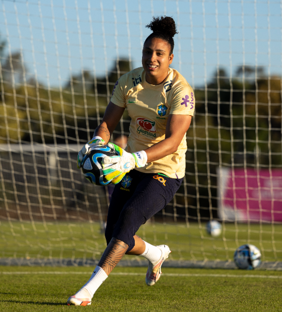 Letícia diz que seleção brasileira está bem preparada para enfrentar a França