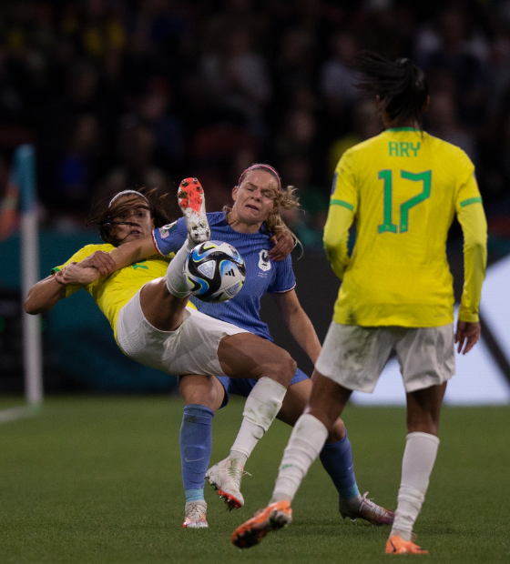 Brasil perde para a França na segunda rodada da Copa do Mundo