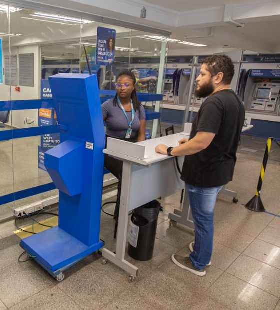 Estudo aponta mais de mil anúncios falsos sobre o Desenrola