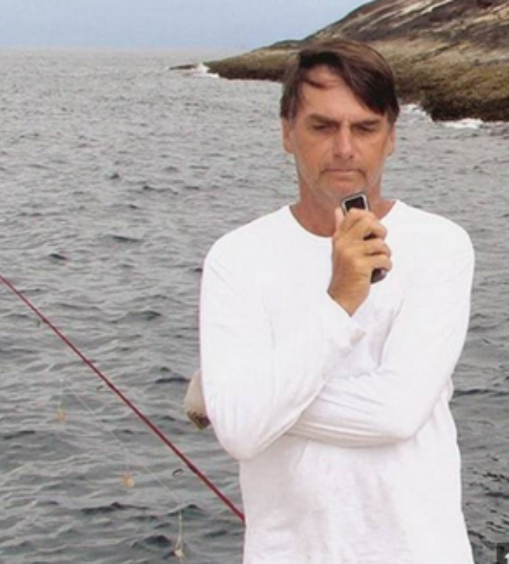 Ibama revalida multa de Bolsonaro por pesca irregular e ex-presidente fala em 'perseguição'