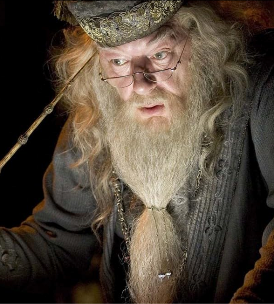 Morre ator que interpretou Dumbledore em seis filmes de Harry Potter