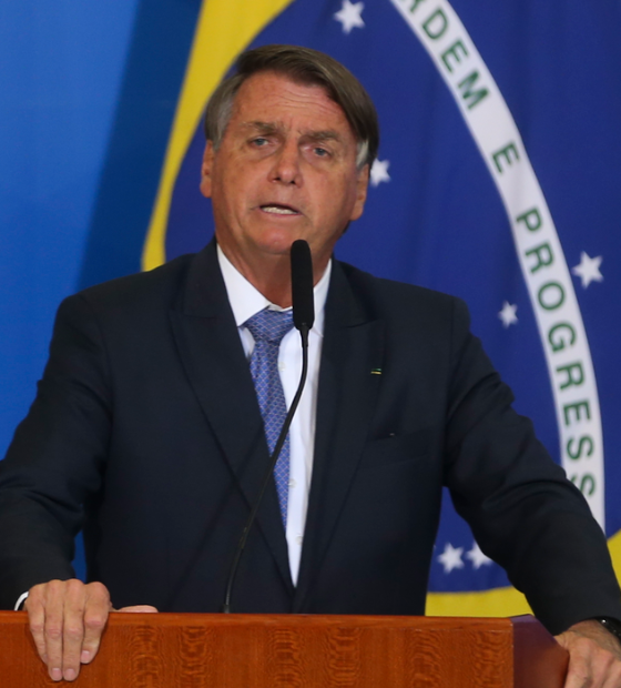 TSE suspende julgamento de Bolsonaro; placar está em 2 a 1 para condenar o ex-presidente