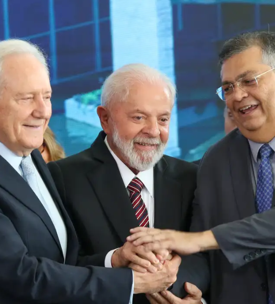 Lula empossa Lewandowski no Ministério da Justiça