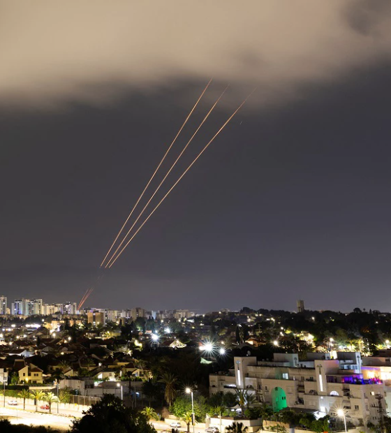 Irã ataque Israel com mais de 200 drones e tensão no Oriente Médio chega ao nível máximo de alerta