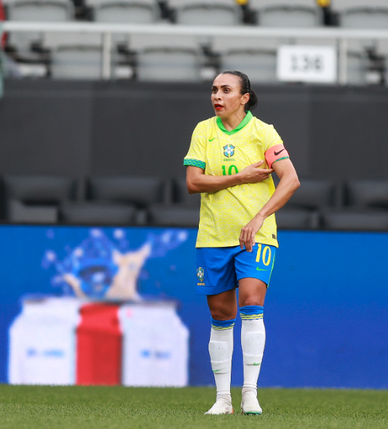 Marta quer disputar Paris-2024, mas prevê aposentadoria da seleção brasileira