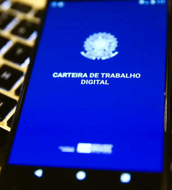 Brasil registra mais de 244 mil empregos formais em março