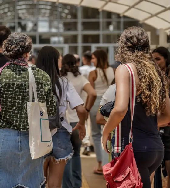 Prazo para pagar taxa de inscrição do Enem termina nesta quarta-feira