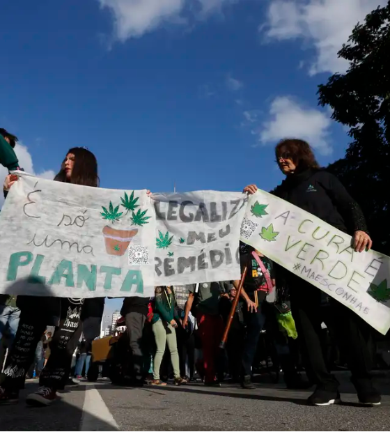 Lula diz que ciência deve decidir sobre uso de maconha