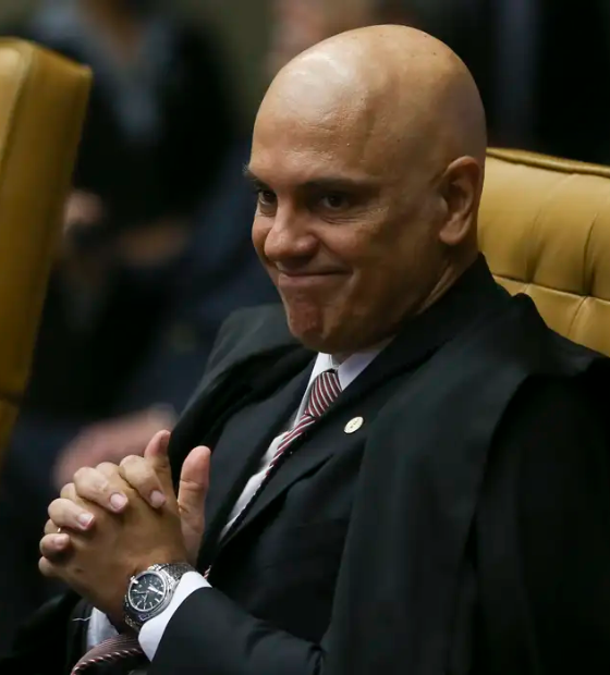 Grupo de 150 parlamentares entrega hoje à presidência do Senado pedido de impeachment de Moraes