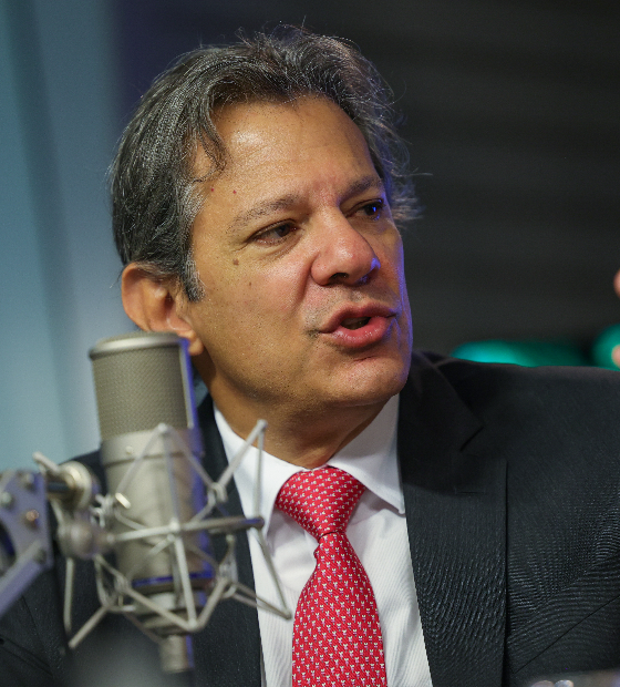  Haddad: Lula deve decidir sobre isenção do IR para quem ganha até R$ 5 mil no futuro próximo