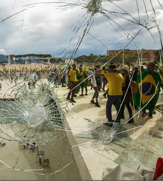 Anistiar crimes contra democracia é inconstitucional, dizem juristas