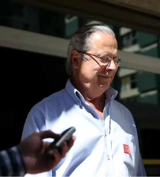 PGR recorre de decisão que anulou condenações de Dirceu