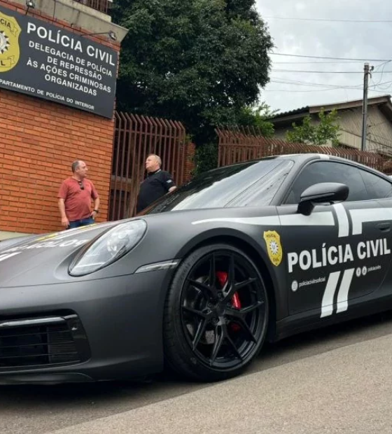 Porsche avaliada em 1 milhão de reais apreendida em operação vira viatura policial