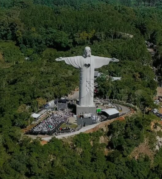 Cidade Gaúcha inaugura estátua de Jesus maior que o Cristo Redentor, do Rio