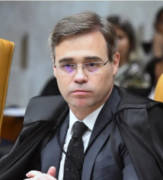 Mendonça diverge em julgamento e vota pela soltura de Collor