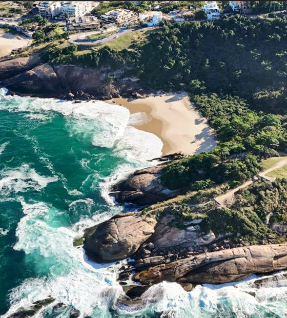 Niterói batiza mirante e praia com nome de Juliana Marins, que morreu na Indonésia