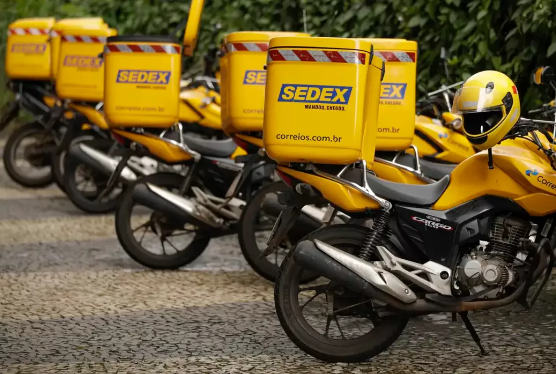 Agonizando na UTI da insolvência, qual destino está reservado aos Correios?