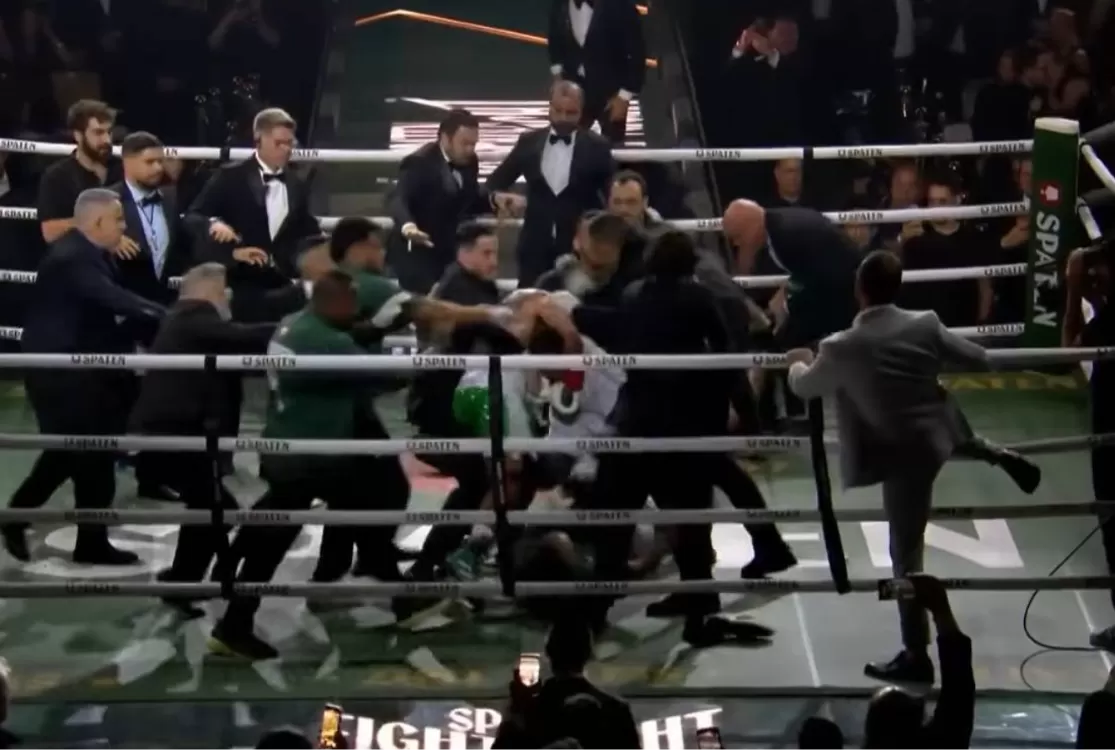 Após vexame no ringue, Popó chora e anuncia aposentadoria do boxe