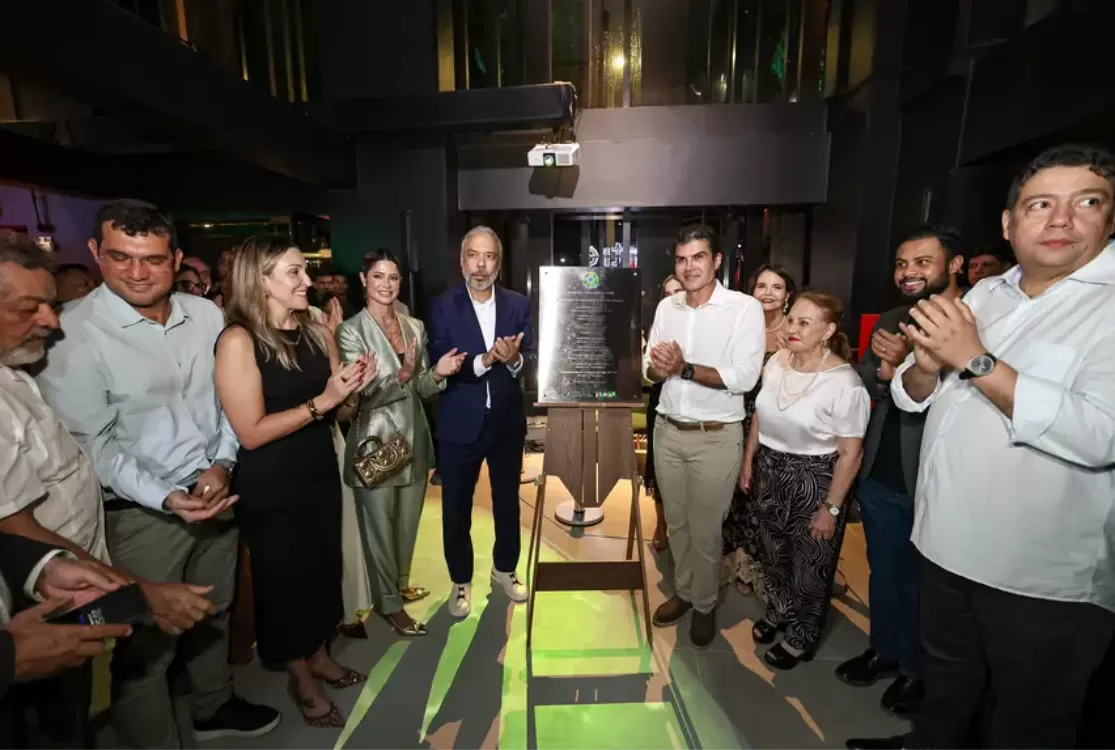 Centro Cultural Banco da Amazônia é entregue com exposição sobre Nelson Mandela