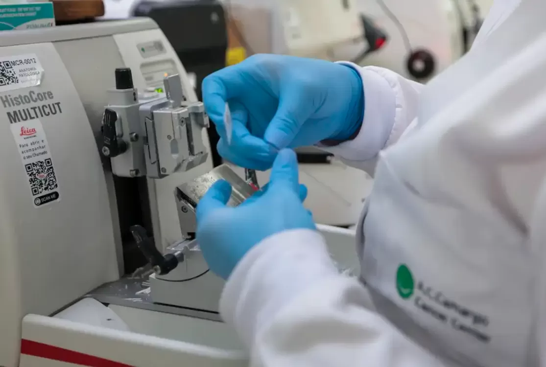 Cura de câncer de próstata pode chegar a até 98%, afirma especialista