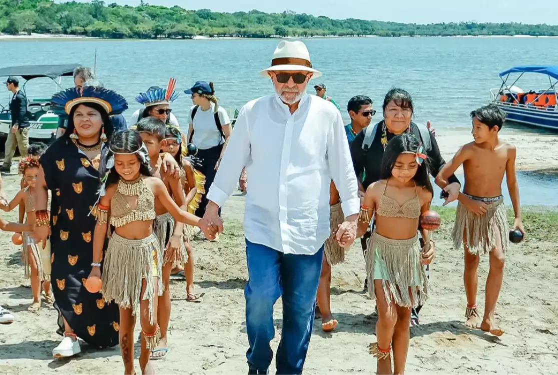 Lula vai a aldeia em Santarém e diz que anunciará universidade indígena no dia 17