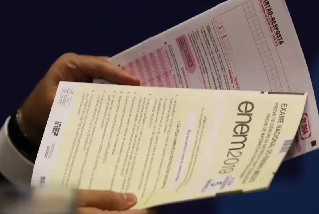 MEC anula três questões do Enem após professor antecipar respostas nas redes sociais