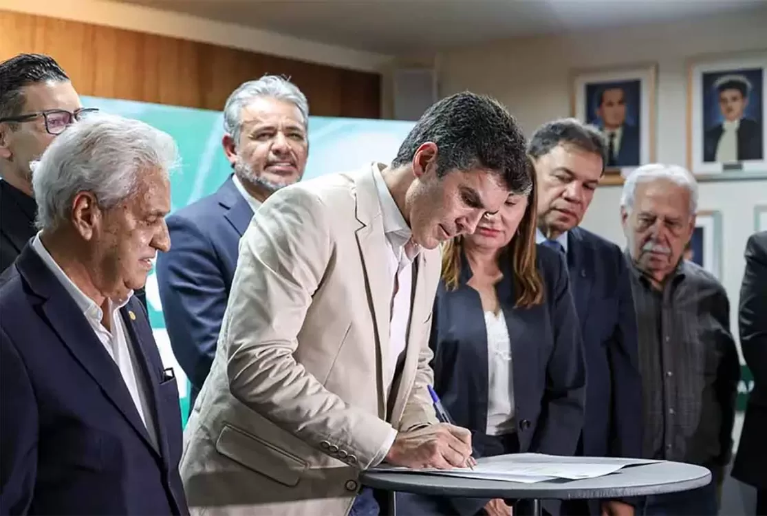 Helder abre porteira para tanger capataz e vaqueiros da Adepará e rastrear a boiada