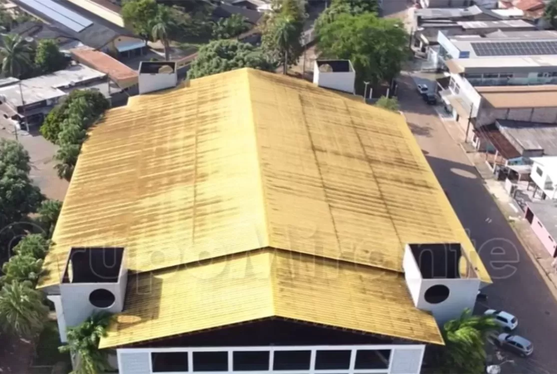 Abandono do ginásio poliesportivo preocupa moradores do bairro Brasília, em Altamira