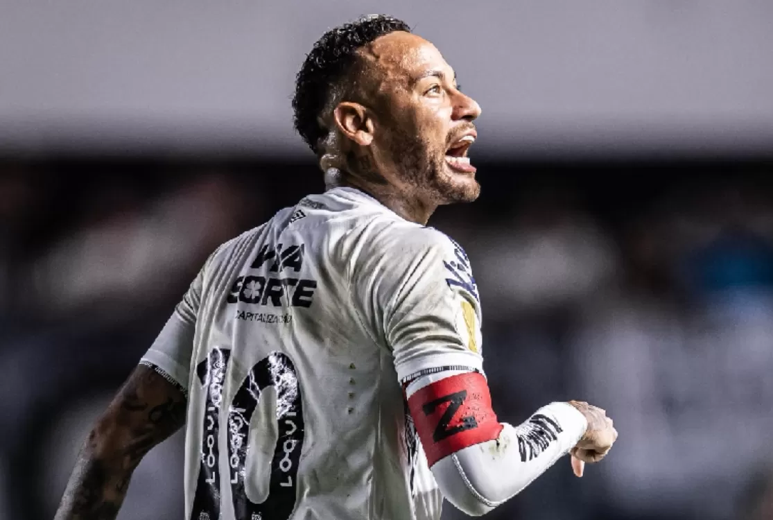 Neymar assina renovação com o Santos após declarar que este será 'ano de superação'