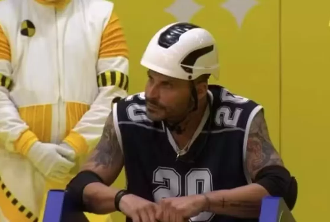 'BBB 26': Henri Castelli tem nova convulsão na casa após voltar de hospital