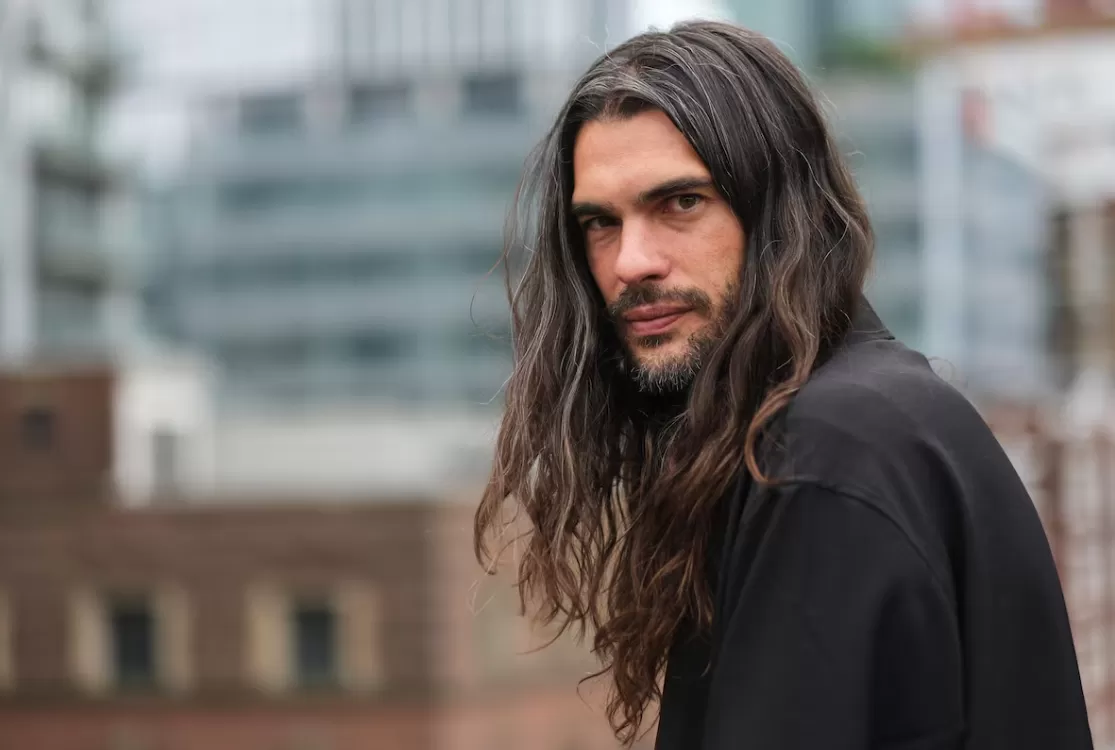 Quem é Oliver Laxe, diretor de 'Sirât' que causou polêmica ao falar de brasileiros?