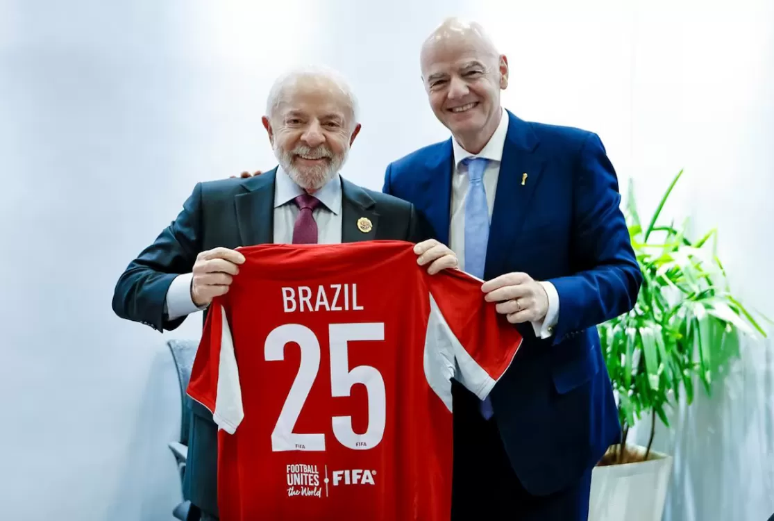 Lula se reúne com Infantino e pede que Mundial de Clubes de 2029 seja no Brasil