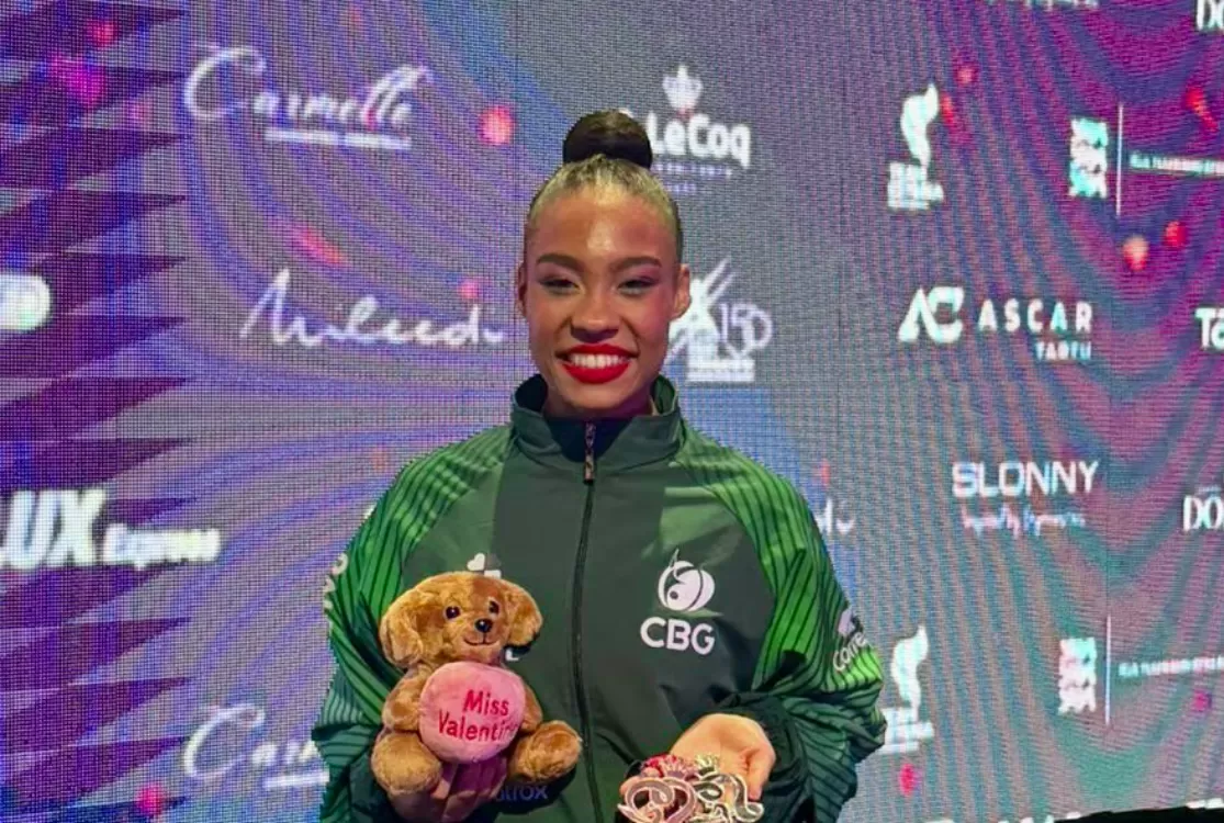 Geovanna Santos brilha na Estônia com inéditas prata na bola e bronze no arco