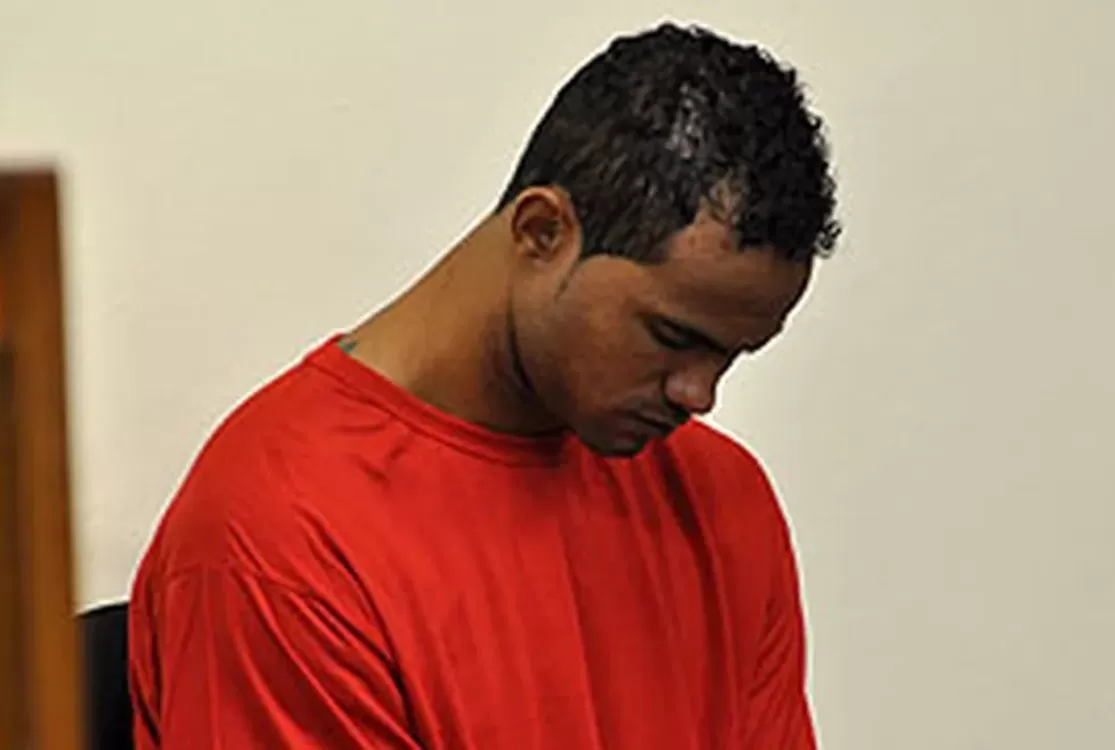 Goleiro Bruno tem prisão decretada por sair do RJ sem autorização da Justiça