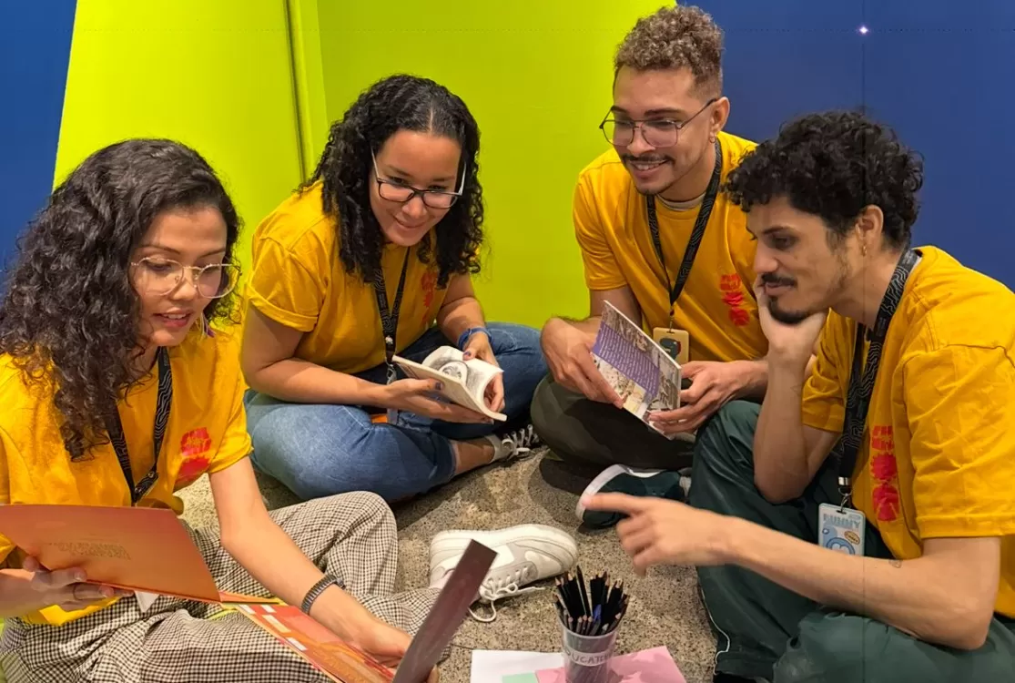 Oficina de teatro para crianças convida à imaginação e ao jogo cênico no CCBA