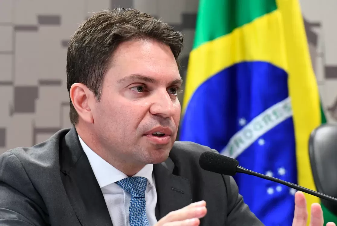 Alexandre Ramagem, delegado e ex-deputado federal, é preso pelo ICE nos EUA