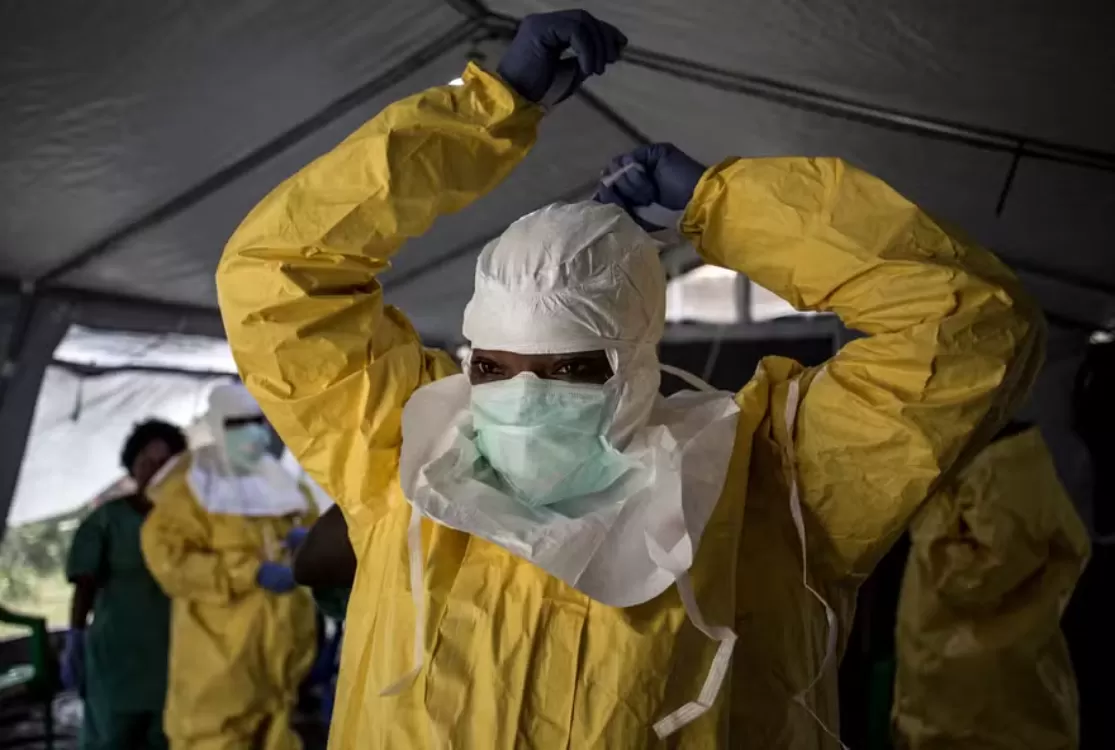 Ebola: qual o risco do novo surto chegar ao Brasil? Infectologistas respondem
