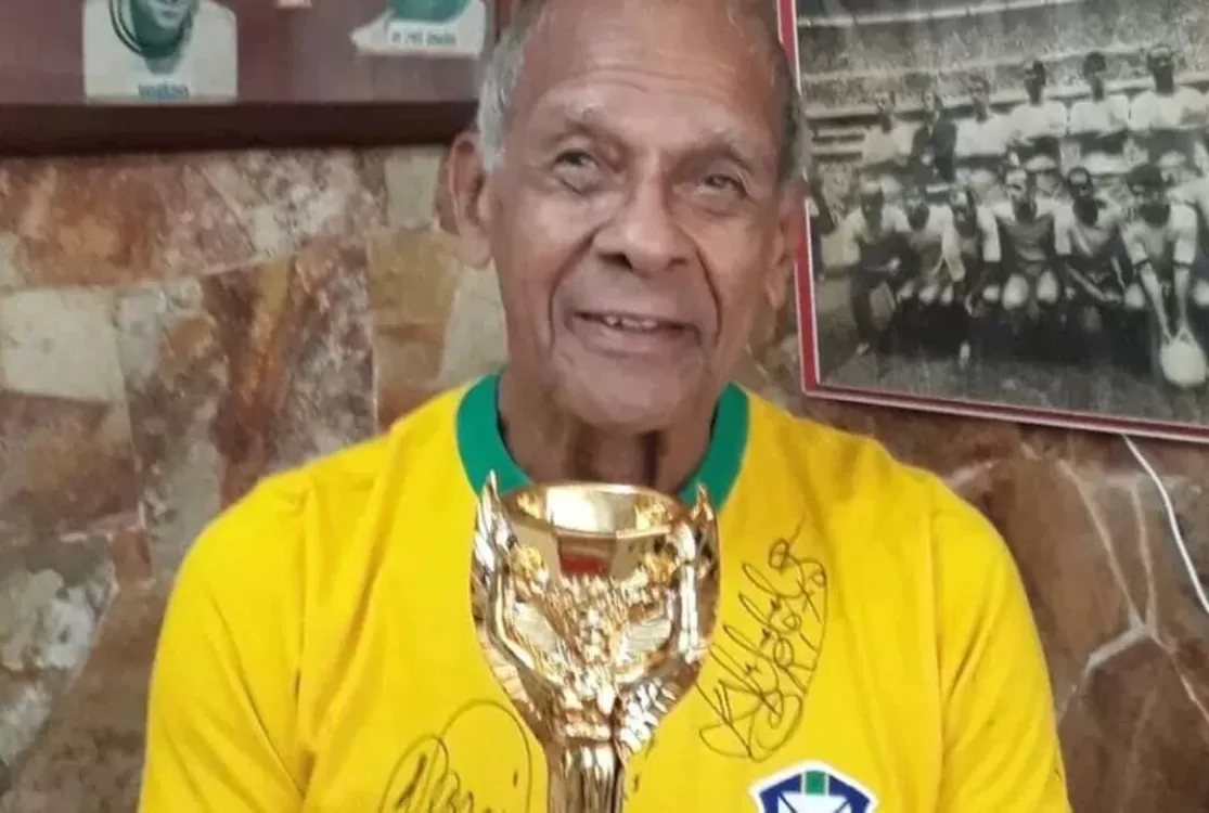 Morre Brito, zagueiro campeão com o Brasil na Copa de 1970, aos 86 anos