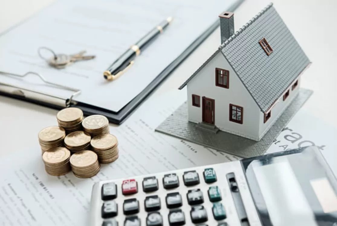 Com juros altos, especialista explica se vale mais a pena comprar ou alugar um imóvel