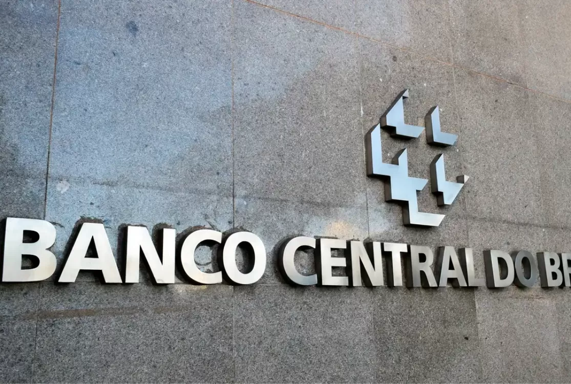 Banco Central e Receita Federal são autorizados a realizar concursos