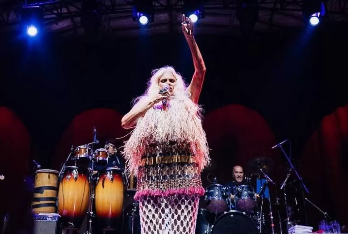 Fafá de Belém celebra 70 anos de vida e cinco décadas de carreira em show no Cine Joia