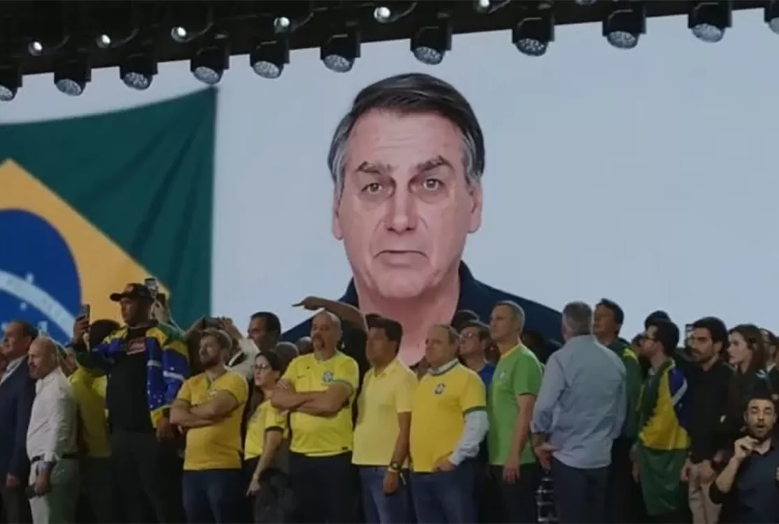 Limpar ‘sujeira das redes’ é habilidade exigida para novos assessores políticos