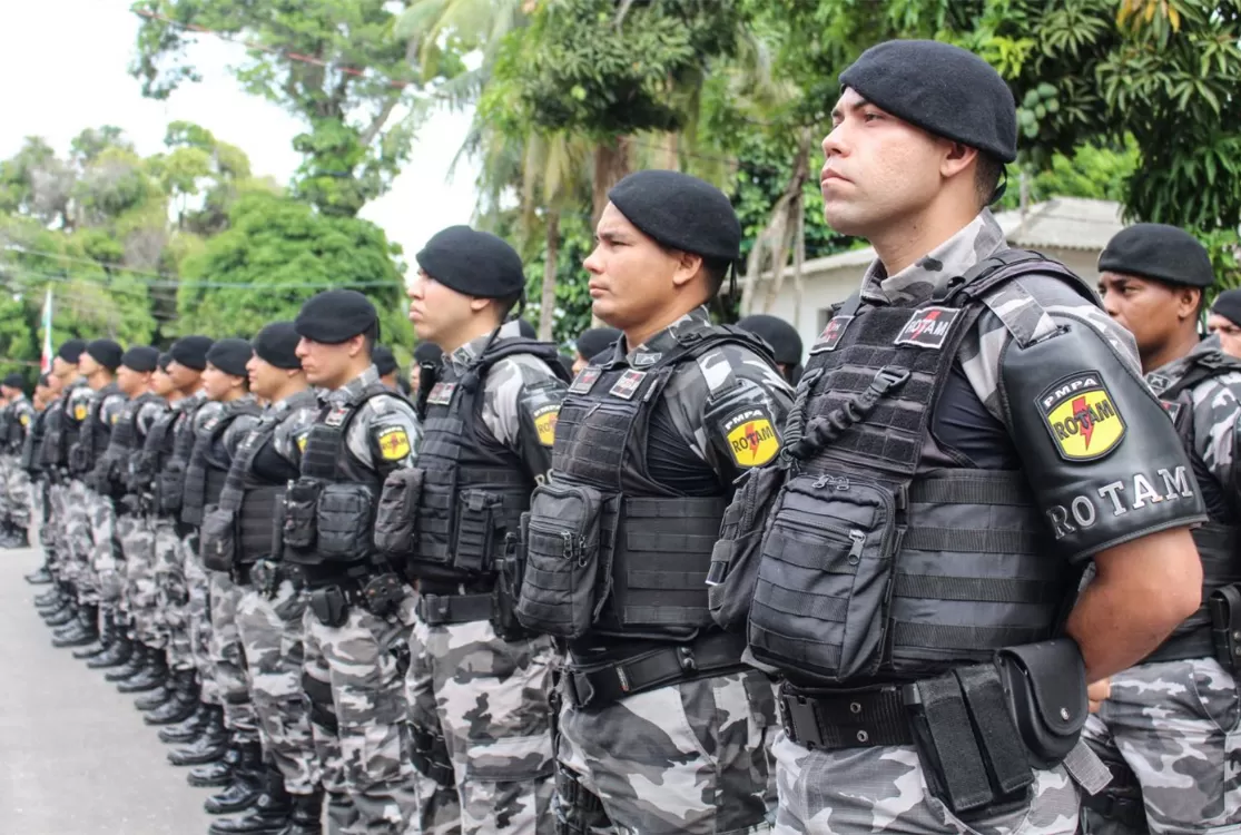 No Brasil, efetivo não é gargalo, mas gestão policial, que distorce carreiras