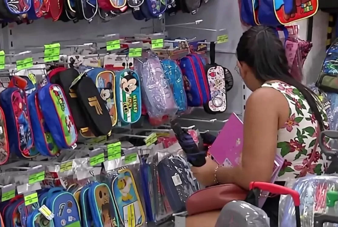 As aulas voltaram e deixam um aviso: a conta das compras não entrou em férias