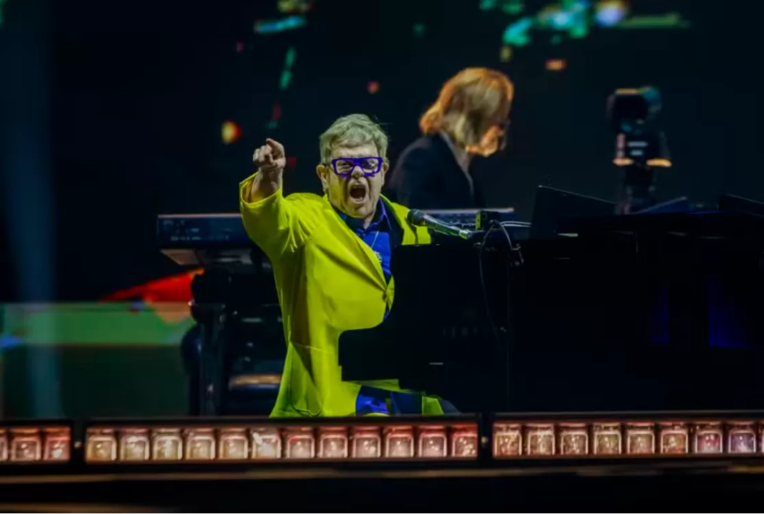 Em provável despedida, Elton John tem repertório clássico e banda afiada no Rock in Rio