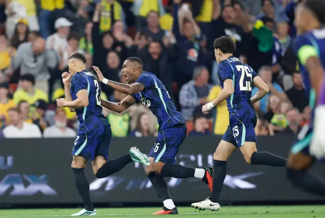 Brasil muda o time, melhora e vence bem a Austrália em segundo amistoso